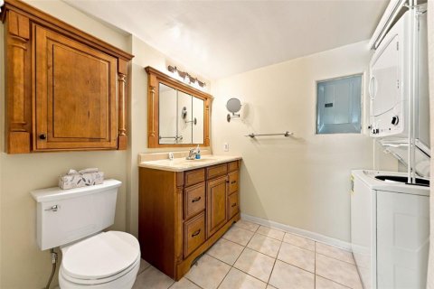 Condo in Clearwater, Florida, 2 bedrooms  № 2391379 - photo 18