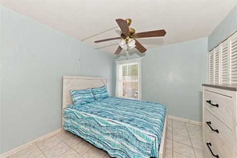 Condo in Clearwater, Florida, 2 bedrooms  № 2391379 - photo 20