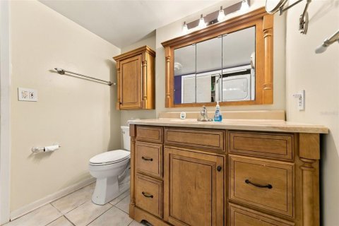 Condo in Clearwater, Florida, 2 bedrooms  № 2391379 - photo 19