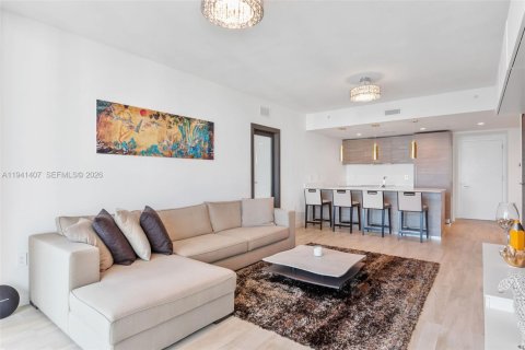 Copropriété à vendre à Miami, Floride: 2 chambres, 101.08 m2 № 1998408 - photo 12