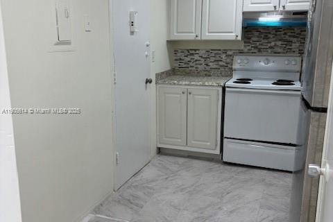 Снять в аренду кондоминиум в Норт-Бей-Виллидж, Флорида 1 спальня, 87.33м2, № 1956236 - фото 16