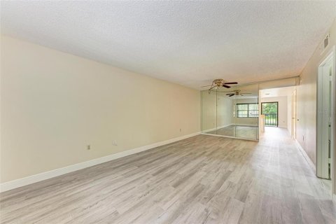 Condominio en alquiler en Bradenton, Florida, 2 dormitorios, 97.55 m2 № 1908855 - foto 14