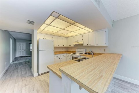 Condominio en alquiler en Bradenton, Florida, 2 dormitorios, 97.55 m2 № 1908855 - foto 7