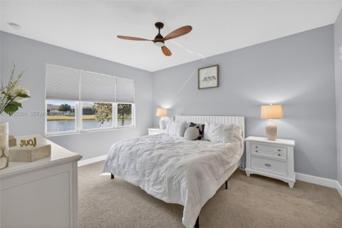 Casa en venta en Port St. Lucie, Florida, 3 dormitorios, 162.86 m2 № 2006642 - foto 13