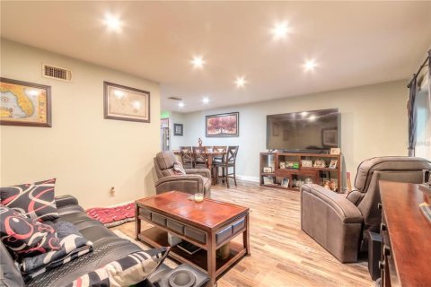 Villa ou maison à vendre à New Smyrna Beach, Floride: 2 chambres, 149.39 m2 № 1734897 - photo 13