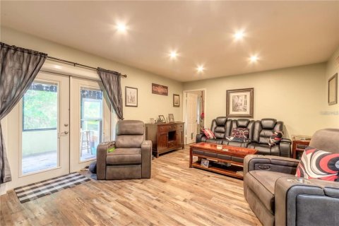 Villa ou maison à vendre à New Smyrna Beach, Floride: 2 chambres, 149.39 m2 № 1734897 - photo 11
