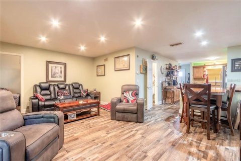 Villa ou maison à vendre à New Smyrna Beach, Floride: 2 chambres, 149.39 m2 № 1734897 - photo 12