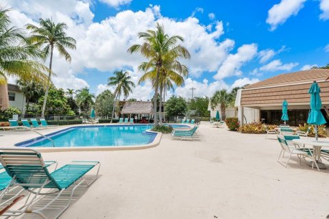 Condo in Pinecrest, Florida, 2 bedrooms  № 1794098 - photo 14