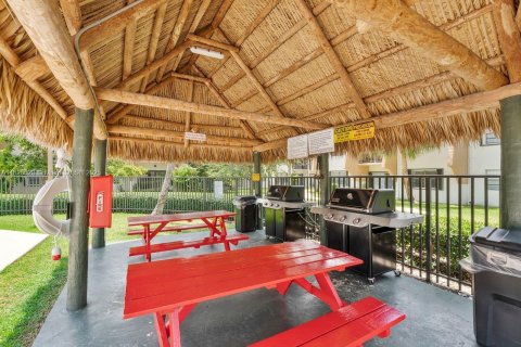 Condo in Pinecrest, Florida, 2 bedrooms  № 1794098 - photo 15