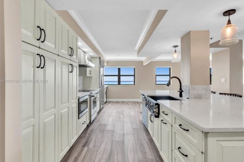 Copropriété à vendre à Hollywood, Floride: 3 chambres, 184.88 m2 № 2181274 - photo 5