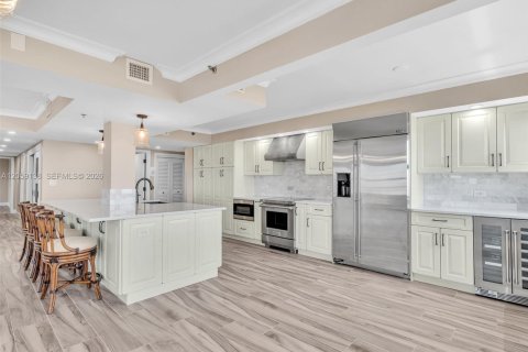 Copropriété à vendre à Hollywood, Floride: 3 chambres, 184.88 m2 № 2181274 - photo 2