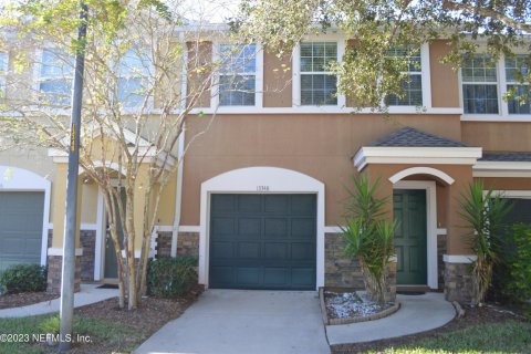 House in Jacksonville, Florida 2 bedrooms, 137.5 sq.m. № 882098 - photo 1