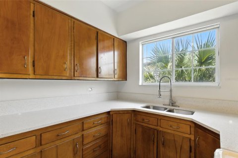 House in Tampa, Florida 3 bedrooms, 96.25 sq.m. № 1909829 - photo 10