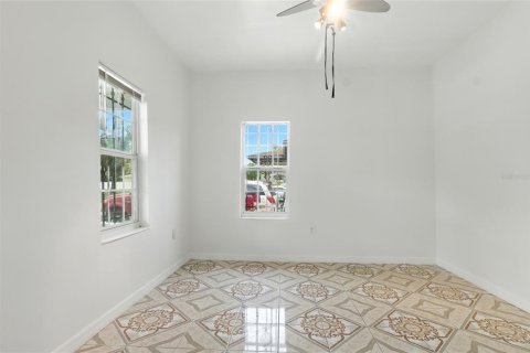 House in Tampa, Florida 3 bedrooms, 96.25 sq.m. № 1909829 - photo 17