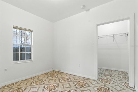House in Tampa, Florida 3 bedrooms, 96.25 sq.m. № 1909829 - photo 7