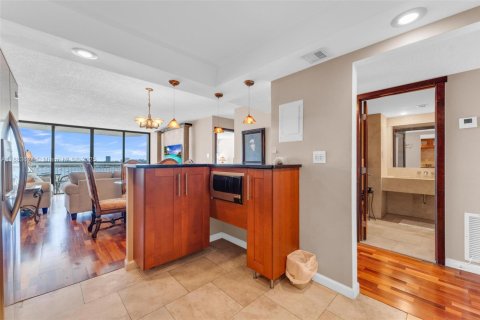 Copropriété à vendre à Aventura, Floride: 1 chambre, 93.37 m2 № 1930116 - photo 11