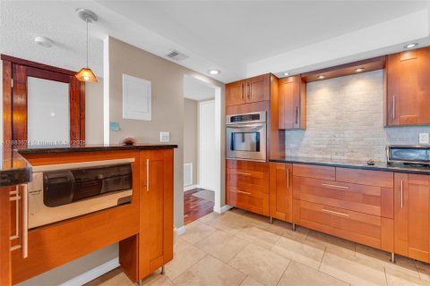 Copropriété à vendre à Aventura, Floride: 1 chambre, 93.37 m2 № 1930116 - photo 14