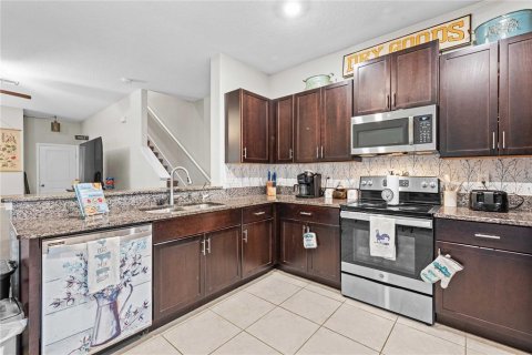 Adosado en venta en Sun City Center, Florida, 3 dormitorios, 154.5 m2 № 1871019 - foto 7