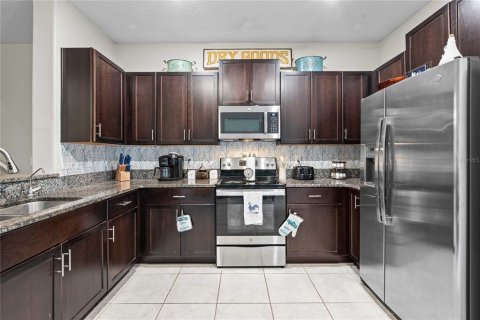 Adosado en venta en Sun City Center, Florida, 3 dormitorios, 154.5 m2 № 1871019 - foto 3