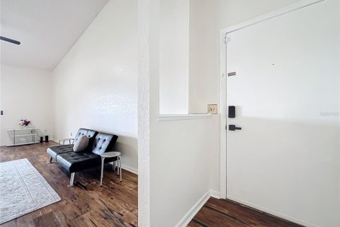 Condo in Orlando, Florida, 3 bedrooms  № 2148251 - photo 12