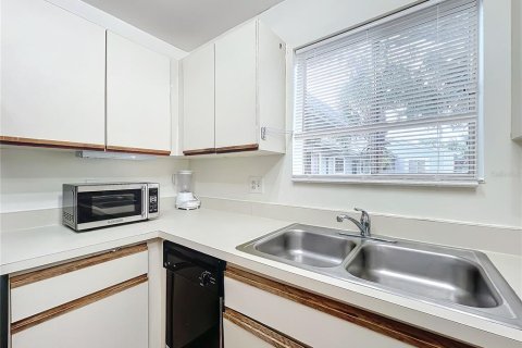 Condo in Orlando, Florida, 3 bedrooms  № 2148251 - photo 24