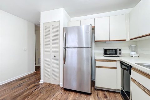 Condo in Orlando, Florida, 3 bedrooms  № 2148251 - photo 25