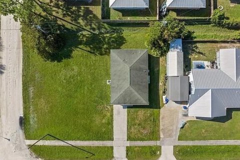 Casa en venta en Vero Beach, Florida, 2 dormitorios, 125.42 m2 № 2384537 - foto 24