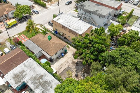 House in Miami, Florida 2 bedrooms, 85.93 sq.m. № 1893491 - photo 28
