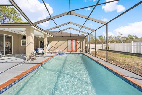 House in Weeki Wachee, Florida 3 bedrooms, 220.36 sq.m. № 1718504 - photo 6