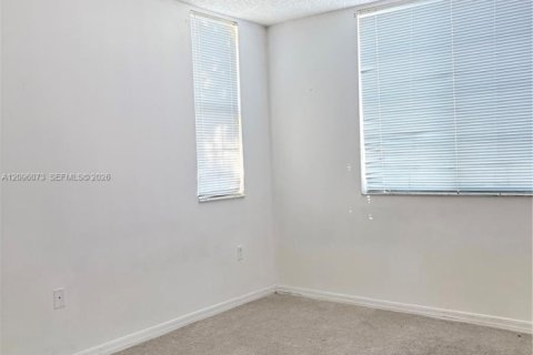 Copropriété à vendre à Pembroke Pines, Floride: 3 chambres, 98.29 m2 № 2387966 - photo 10