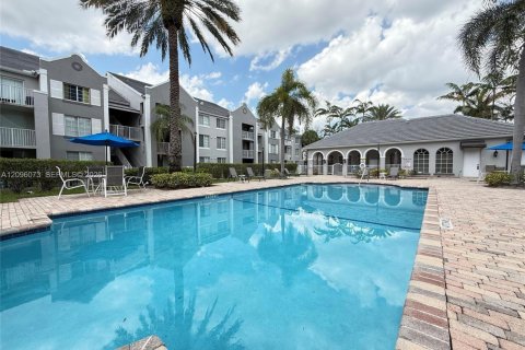 Condo à Pembroke Pines, Floride, 3 chambres  № 2387966