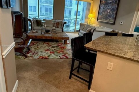 Condominio en venta en Hollywood, Florida, 2 dormitorios, 108.14 m2 № 1973971 - foto 6
