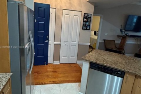 Condominio en venta en Hollywood, Florida, 2 dormitorios, 108.14 m2 № 1973971 - foto 17