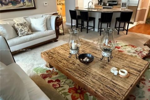Condominio en venta en Hollywood, Florida, 2 dormitorios, 108.14 m2 № 1973971 - foto 4