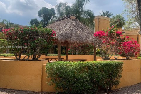 Снять в аренду кондоминиум в Хайалиа, Флорида 2 спальни, 112.41м2, № 2003629 - фото 28