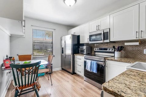 Condo in Oldsmar, Florida, 2 bedrooms  № 2167498 - photo 3