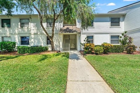 Condominio en Oldsmar, Florida, 2 dormitorios № 2167498