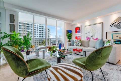 Condo in Miami, Florida, 1 bedroom № 1935679 - photo 7