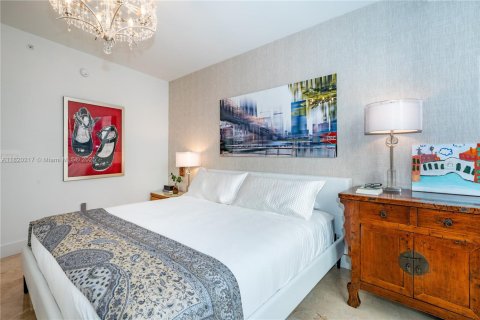 Condo in Miami, Florida, 1 bedroom № 1935679 - photo 23