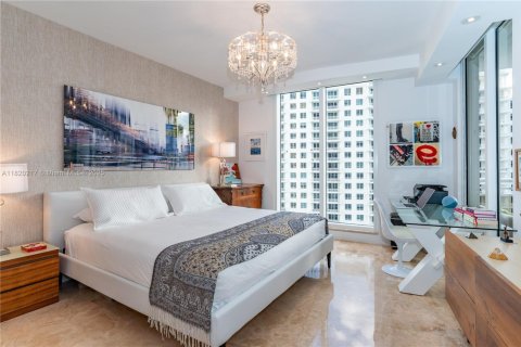 Condo in Miami, Florida, 1 bedroom № 1935679 - photo 21