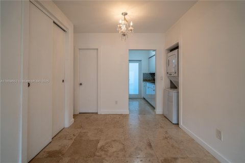 Apartamento en alquiler en Miami Beach, Florida, 41.81 m2 № 1887986 - foto 6