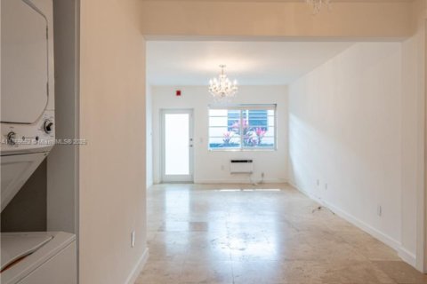 Apartamento en alquiler en Miami Beach, Florida, 41.81 m2 № 1887986 - foto 7