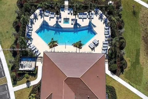Touwnhouse à vendre à Miami, Floride: 3 chambres, 142.98 m2 № 2001098 - photo 20