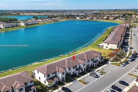 Touwnhouse à vendre à Miami, Floride: 3 chambres, 142.98 m2 № 2001098 - photo 19