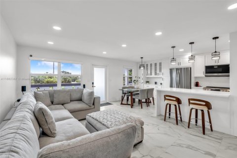 Condominio en venta en Deerfield Beach, Florida, 2 dormitorios, 79.9 m2 № 1978285 - foto 12