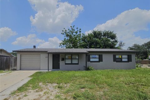 Villa ou maison à Orlando, Floride 4 chambres, 179.49 m2 № 2291631