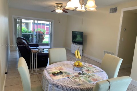 Condo in Lighthouse Point, Florida, 1 bedroom  № 1981505 - photo 4