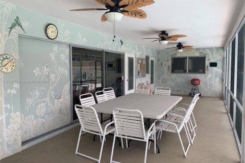 Condo in Lighthouse Point, Florida, 1 bedroom  № 1981505 - photo 16