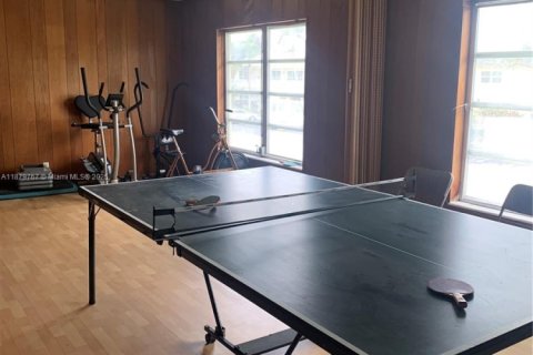 Condo in Lighthouse Point, Florida, 1 bedroom  № 1981505 - photo 17