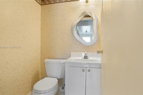 Condominio en venta en Miami Beach, Florida, 1 dormitorio, 61.32 m2 № 1977510 - foto 11